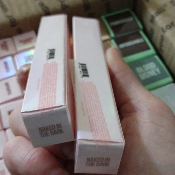 NIB💋"Naked in the Dark"😍 Supreme Gloss by Jeffree Star SOLD OUT - Picture 8 of 8